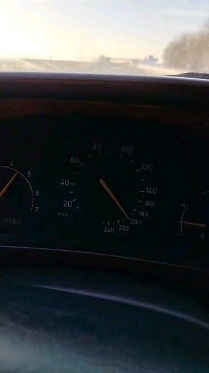 _poteryashka_k в LOOKY. #авто,#машины,#скорость,#дорога,#путишествие,#жизнь,#saab,#отдых,#психолог,#подписка,#лайки. Именно в такие момен...