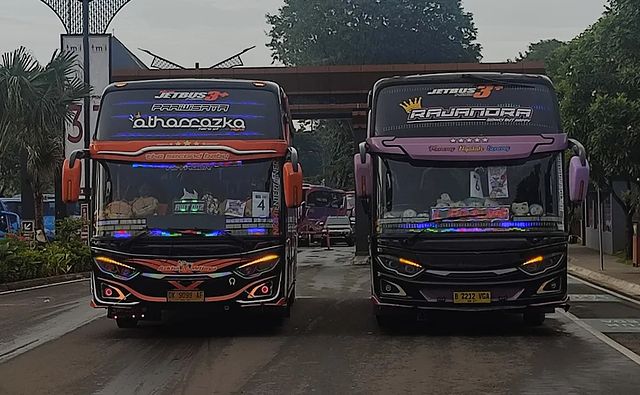 dezvelyzsky в LOOKY. #awt,#atharazka,#rajandrafams,#alvarendra,#tmii,#aktorpinguin,#pesonacorongatas,#jakartatimur,#cctvjatiwaringin. Atharazka X Rajandra...
