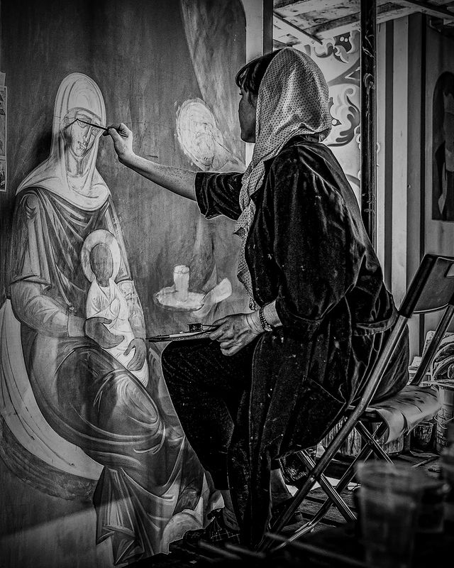 photopro.life в LOOKY. #росписьхрама,#чернобелоефото,#чбфото,#фотографвхраме,#фоточб,#bw,#photobw,#чб,#кубань,#фотовхраме,#храмыроссии,#храмыкраснодара,#храм,#храмыкубани,#инстаграмчб,#фотографиячб,#храмкраснодар. .
Чуть чуть напомнит...
