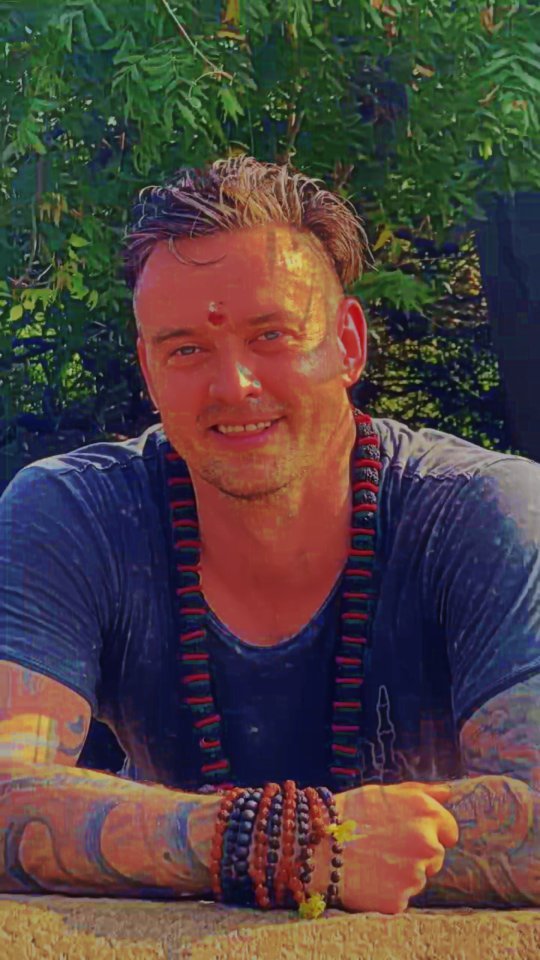 yoga_sergey_lomov в LOOKY. . null