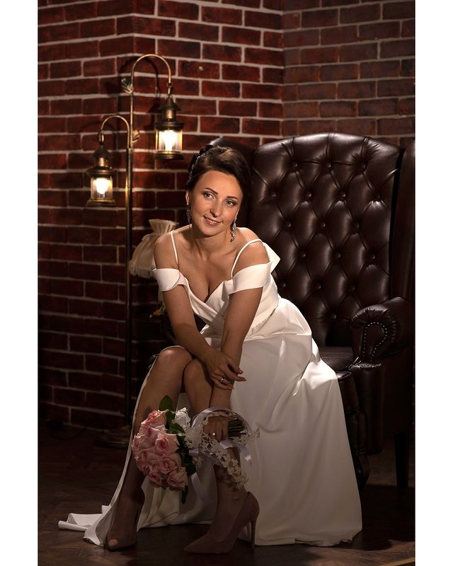 kontrastfotostudio в LOOKY. #ilovekolomna,#kolomna,#kolomna_photo,#kolomnafoto,#kolomnalife,#kolomnaonline,#kolomnaphoto,#photokolomna,#городколомна,#коломна,#коломна_фото,#коломнаафиша,#коломнагород,#коломнадети,#коломнадома,#коломнакадр,#коломнакатит,#коломнакрасота,#коломнамама,#коломнановости,#коломнаподарки,#коломнасити,#коломнаторт,#коломнауслуги,#коломнафото,#коломнахочетзнать,#мояколомна,#фотоколомна,#kolomna_official. Невеста — девушка, з...
