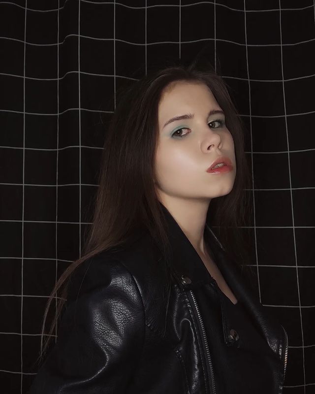 vi_deville в LOOKY. . Born to be a Thursda...