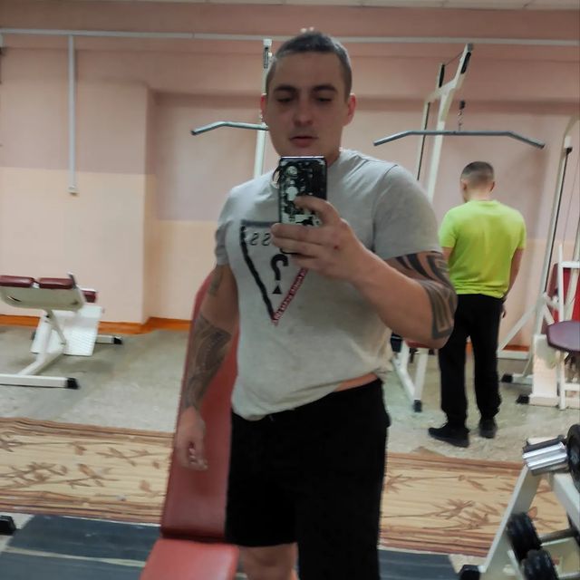 i.am.denispopov в LOOKY. . null