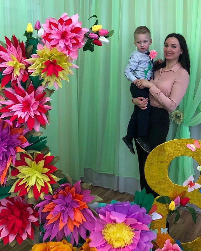 nadi_belova_ в LOOKY. #сентиментальнаямама. Утренник в саду ❤️🌸...