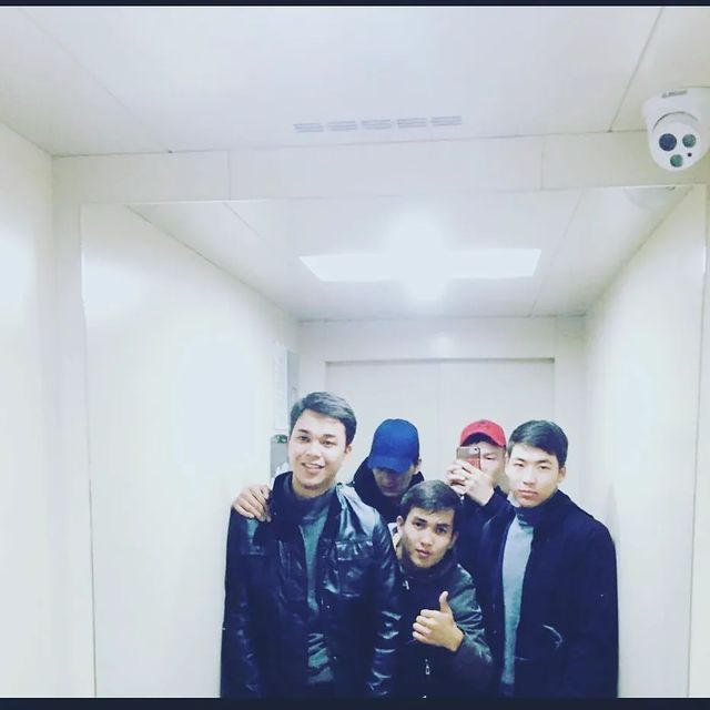 abazhan__aset в LOOKY. . null