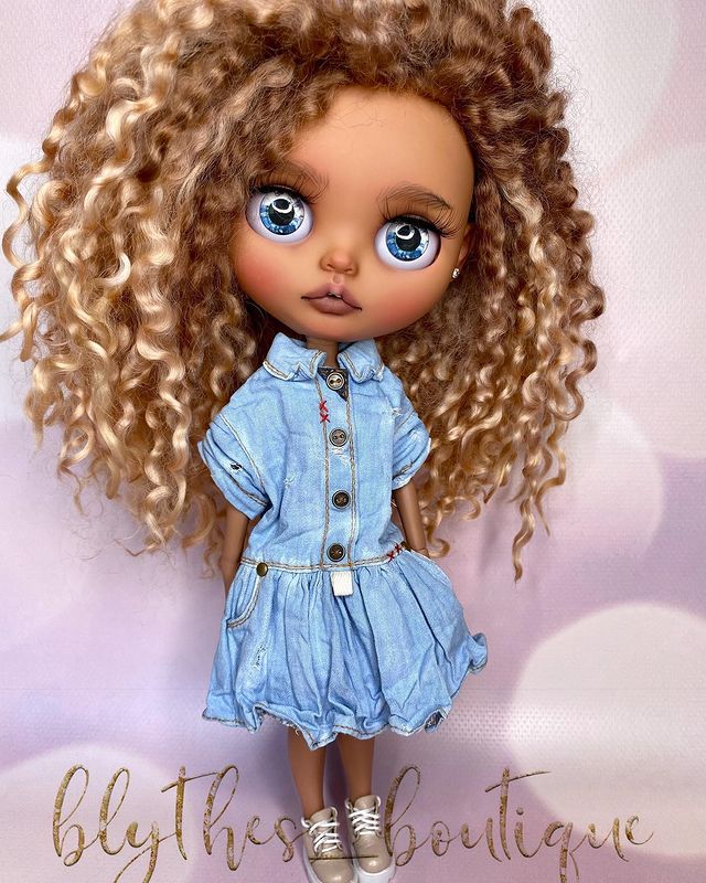 blythes_boutique в LOOKY. #блайз,#куклаблайз,#карвингблайз,#блайзкупить,#блайзкастом,#блайзочка,#куклыручнойработы,#клуббелыйслон,#клубинстадолл,#blythe,#blythedoll,#customblythe,#blyhtelover,#blythelove,#ooakblythe,#blythedollcustom,#blytheworld,#doll,#натуральныеволосы,#dollycustom,#icydoll,#handmade,#holaladoll,#blythelips,#white_slon,#ブライス. ПРОДАНА🇷🇺 Спасибо ...