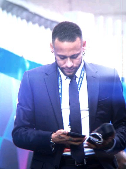 Валентин Осипчик в LOOKY. . Neymar 🤙👑