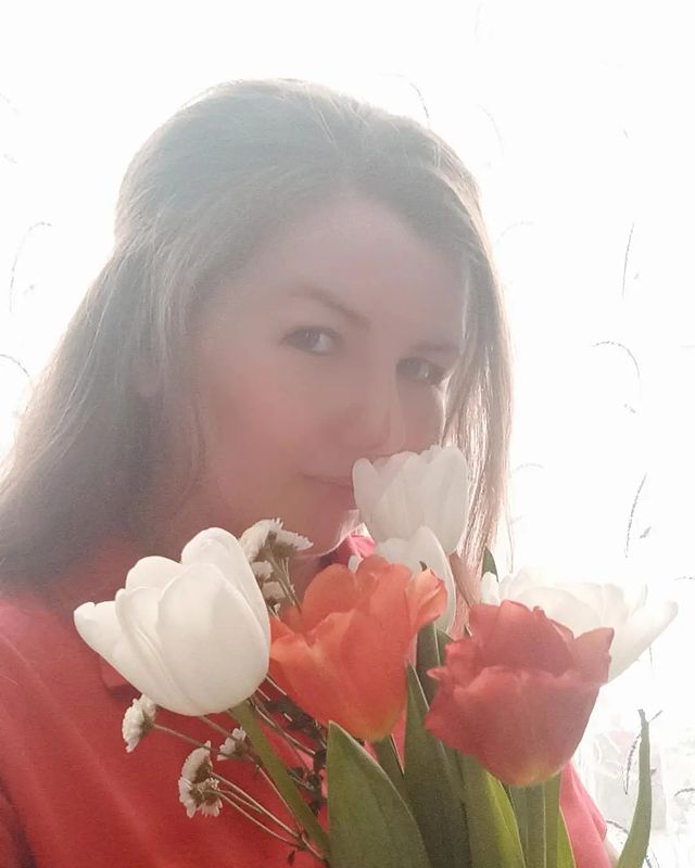 marin_nochka_ в LOOKY. #счастьеесть,#мечтареальность,#хорошийповодбытьсчастливой,#хорошийдень,#сериалдрузья,#мойдень,#цветовмногонебывает,#босикмосик. С праздником весны!�...