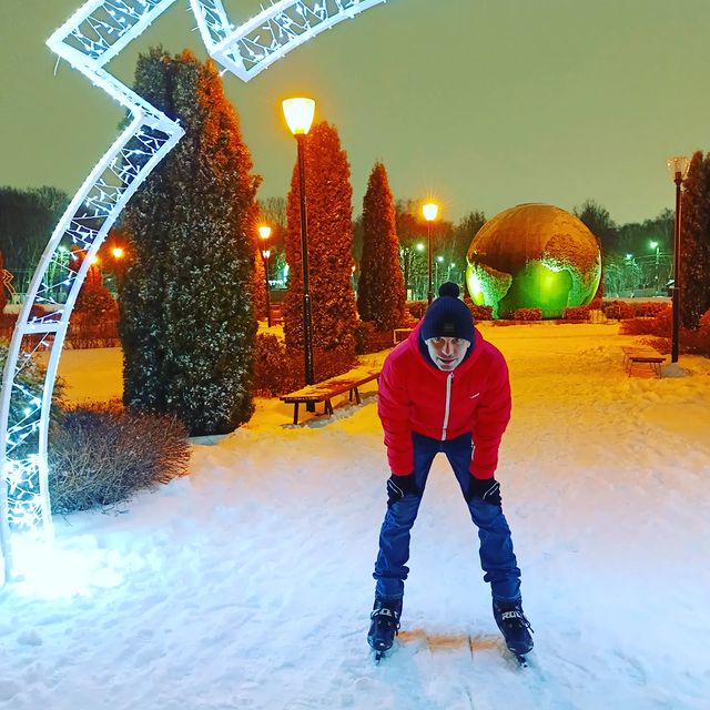 sergeytaxivaeroport в LOOKY. . null