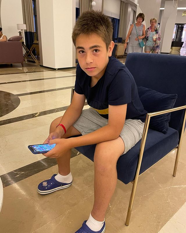 yuliyaofficail в LOOKY. . С 14-летием, родной)...