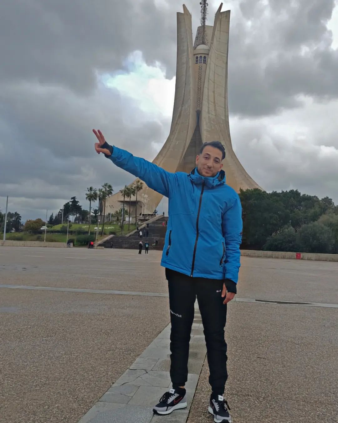 mohamedrahmoune24 в LOOKY — ‏احذر أن يستولي عليك الإحباط فتصبح صفراً في الحياة ...
اصبر 