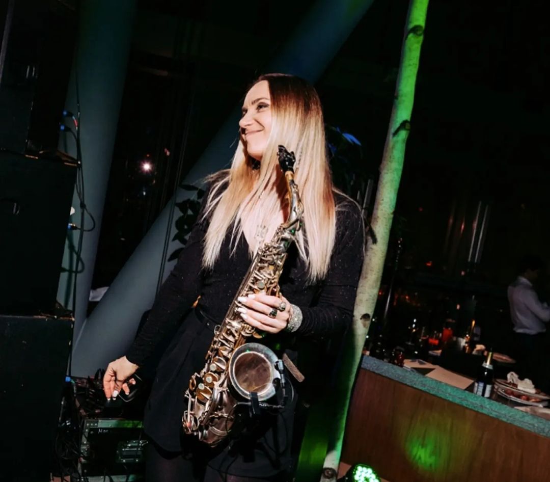 kristina_tis_sax_player в LOOKY — фото 2