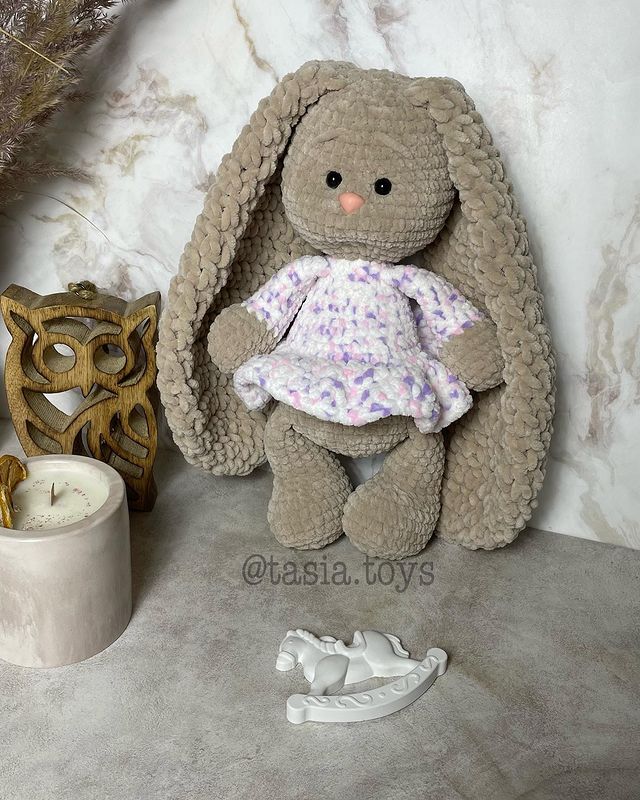 tasia.toys в LOOKY. #заяц,#игрушка,#заяцкрючком,#подарокмаме,#подарокребенку,#подарокнаденьрождения,#ручная_работа,#handmadetoys. Длинноухая зайка в п...