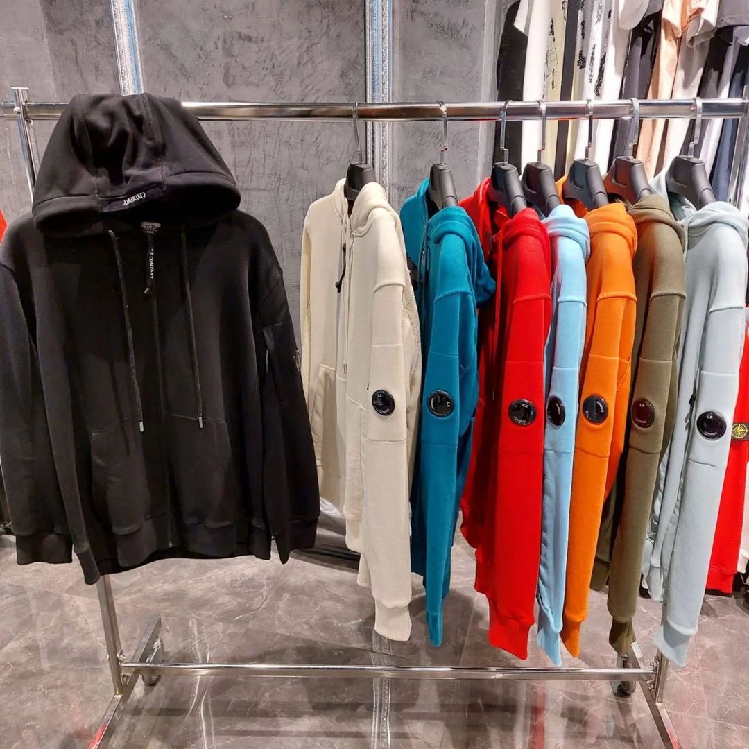 fashion_avenue2.20 в LOOKY — 🚨С.Р. Company🚨
Худі C.P. Company❗️
Розміри S,M,L,XL,XXL🕸️