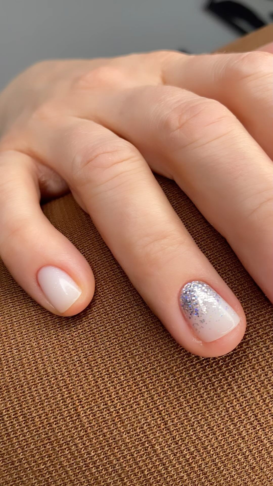 elizaveta_nail33 в LOOKY. #маникюр#маникюрвладимир#маникюрнюдовый#красивыйманикюр#маникюр2023. 🤍
#маникюр#маникюрв...
