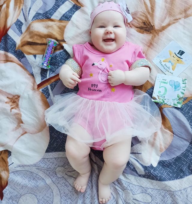 tanushka_shestova в LOOKY. . 5 месяцев 🥳🎂