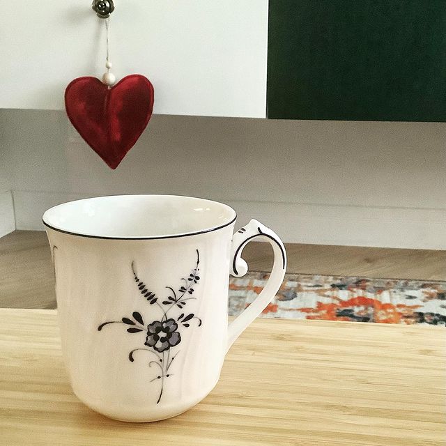 die_blume_909___ в LOOKY. #подарок,#villeroyboch,#dasGeschenk,#gift,#mybestfriends. Когда твои друзья жи...