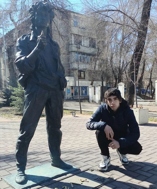 karahankkkkk в LOOKY. . null