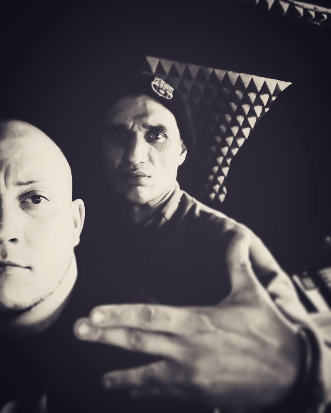 hotindahoodbeats в LOOKY — Это бархатная пыль, принимай напас… #rap 😈#Bronik #hotindah