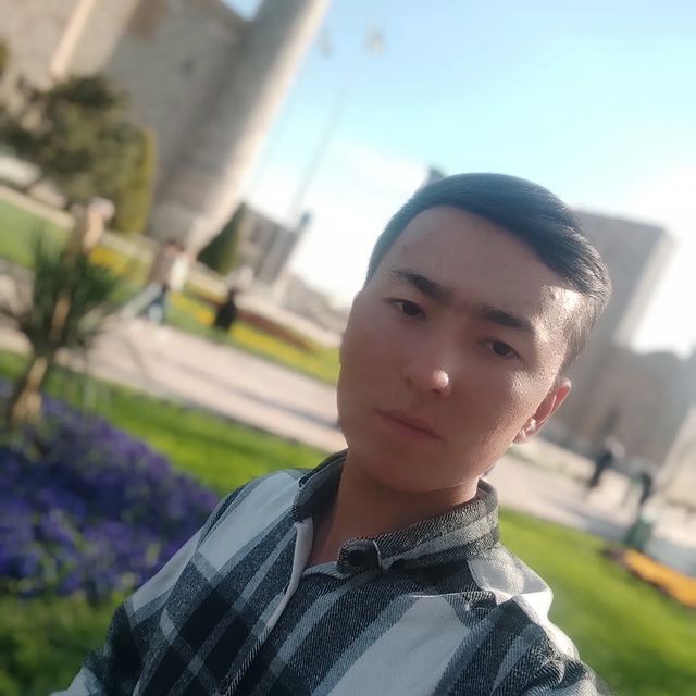 ramzbek_1302 в LOOKY. . null