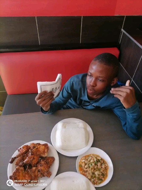Mojalefa Maubane в LOOKY. . null