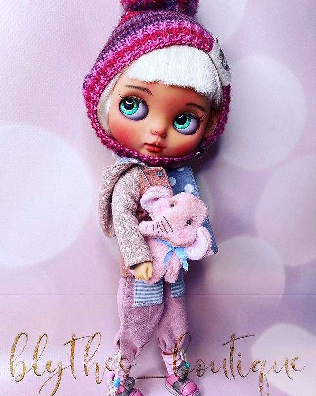 blythes_boutique в LOOKY. #блайз,#куклаблайз,#карвингблайз,#блайзкупить,#блайзкастом,#куклыручнойработы,#клубинстадолл,#blythe,#blythedoll,#blythedollcustom,#customblythe,#blyhtelover,#blythelove,#ooakblythe,#blythedollcustom,#blytheworld#usa#tokyo#doll,#натуральныеволосы,#dollycustom,#icydoll,#holaladoll,#blythelips,#ブライス. Малышка ищет любящий...