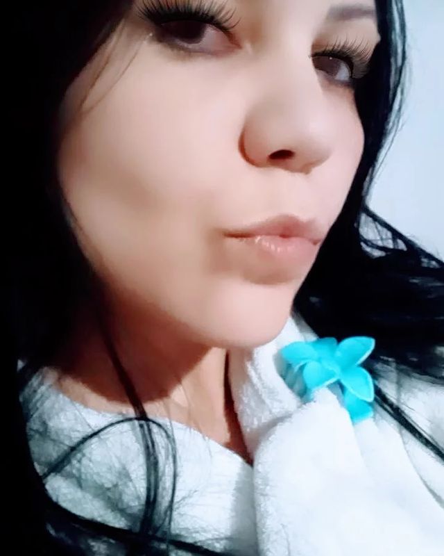 carol_cravoecanela в LOOKY. #esses. #esses filtros... Nã...