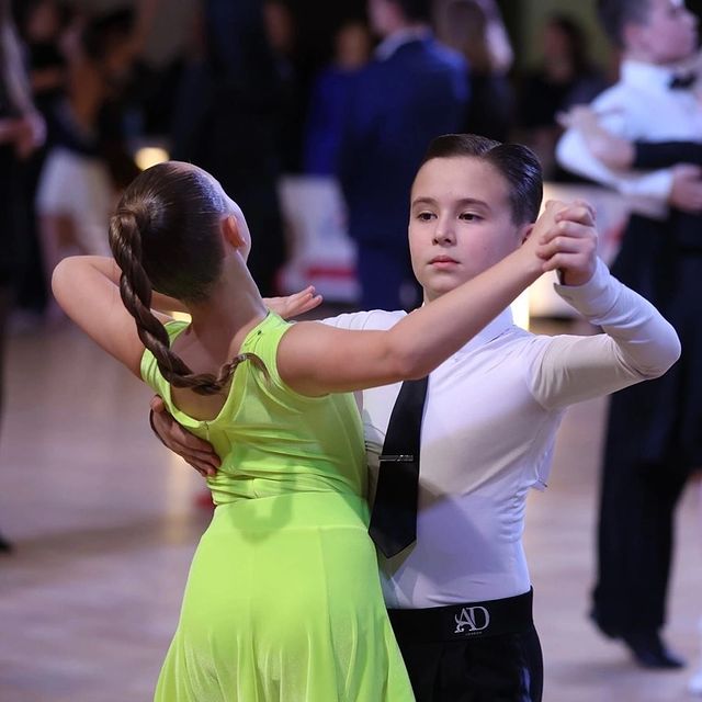 akcentspb_pdsc в LOOKY. . Егор и Алина 👶👧