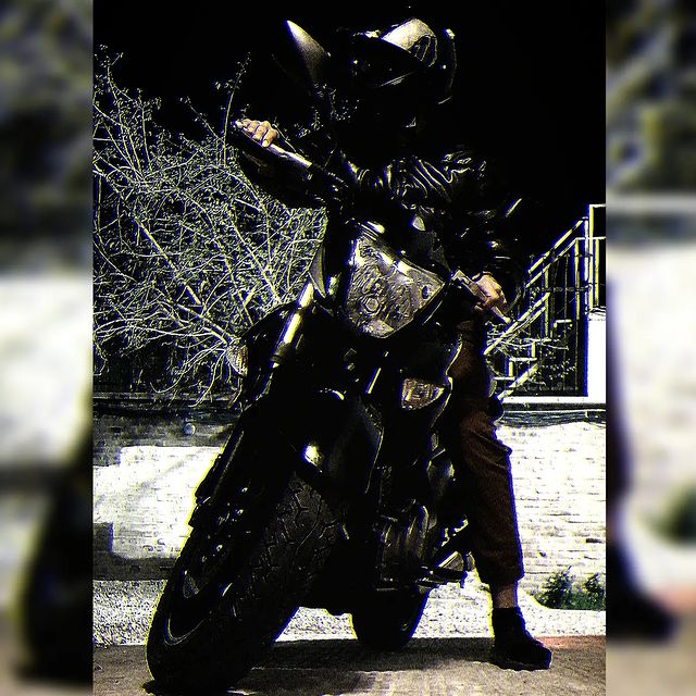 official_kamyar в LOOKY. . 🫀🏍🖤