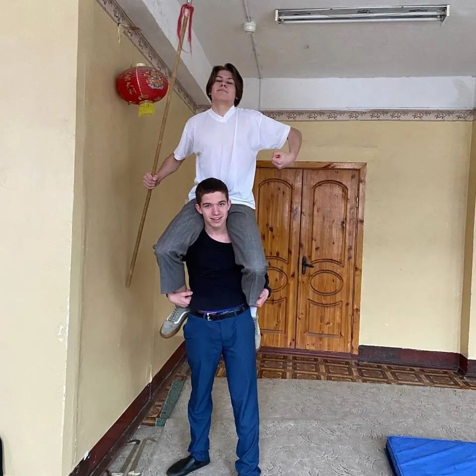 Нику 16 🎉🎉🎉💪🥳🎊🍾