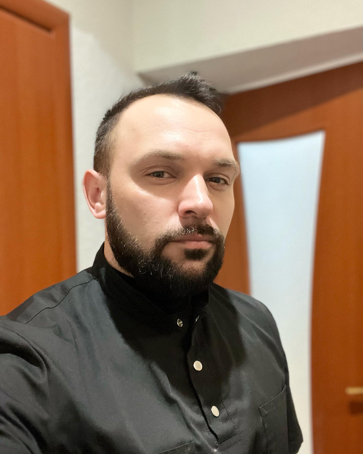 volodko_singer in LOOKY. . null