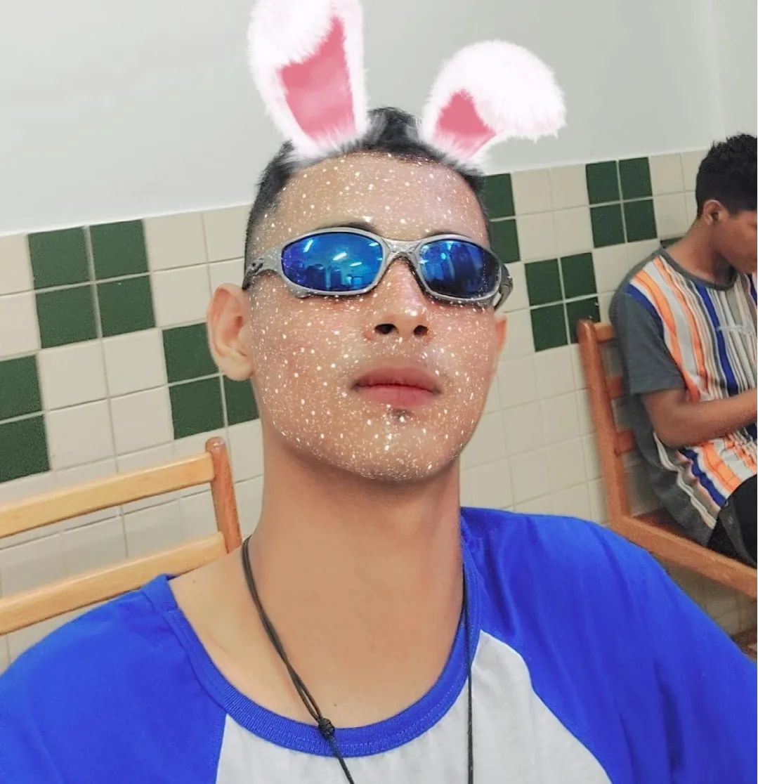 Mickael Oliveira в LOOKY — Nois e mídia!