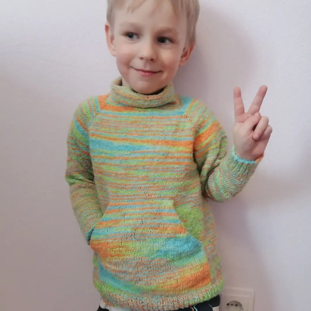 rafaelka.olya в LOOKY. . Свишот с карманом ке...