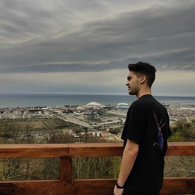 ivanov.offiziell в LOOKY. #cloud,#ecoregion,#fence,#flashphotography,#horizon,#landscape,#sky,#travel,#wall,#wood,#горизонт,#древесина,#изгородь,#небо,#облако,#пейзаж,#путешествовать,#стена,#фотосовспышкой,#экорегион. 𝕊𝕡𝕣𝕚𝕟𝕘, 𝕊𝕚𝕣...
