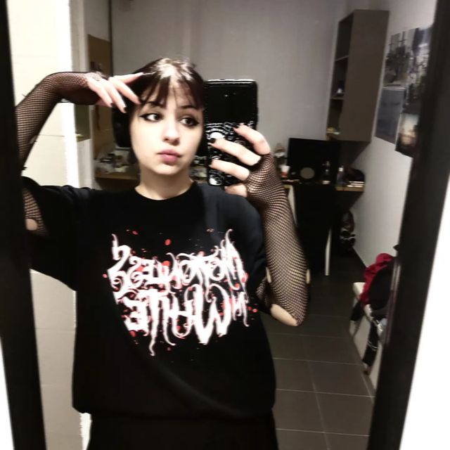 haatohwa в LOOKY. . Just saw motionless ...