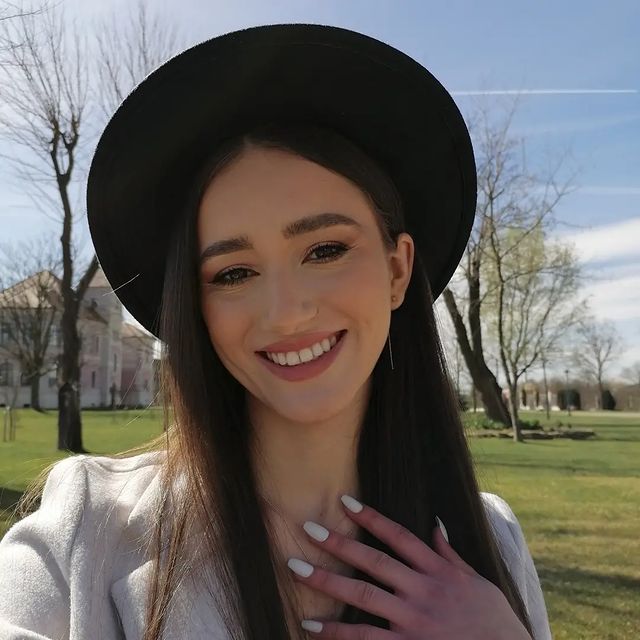 iamlidia_20 в LOOKY. #reelsinstagram,#instagood,#foto,#hair. 💖
°
°
°
°
°
°
°
°
°...