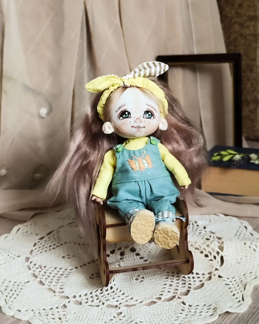 lysova_dolls в LOOKY — Девочка выполнена в смешанной технике. Ручки и ножки сделаны