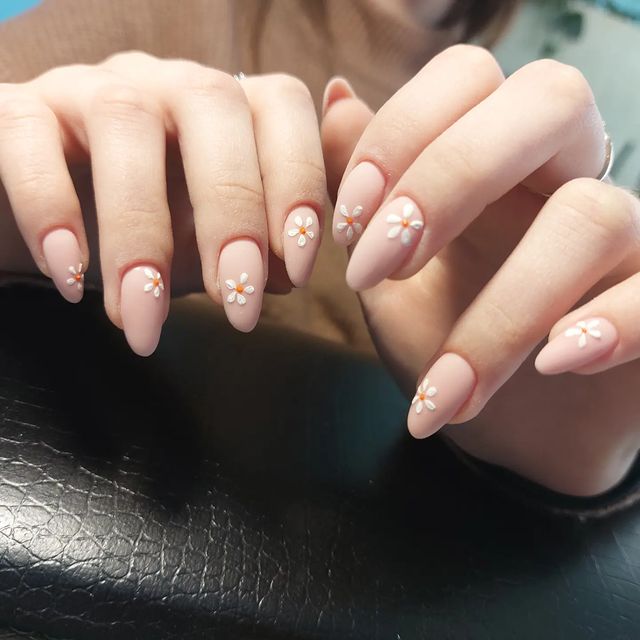 nails_khvorova в LOOKY. . null