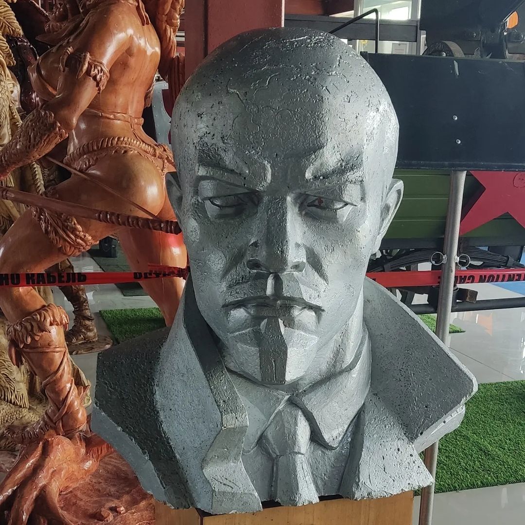 А как же Ленин?!...