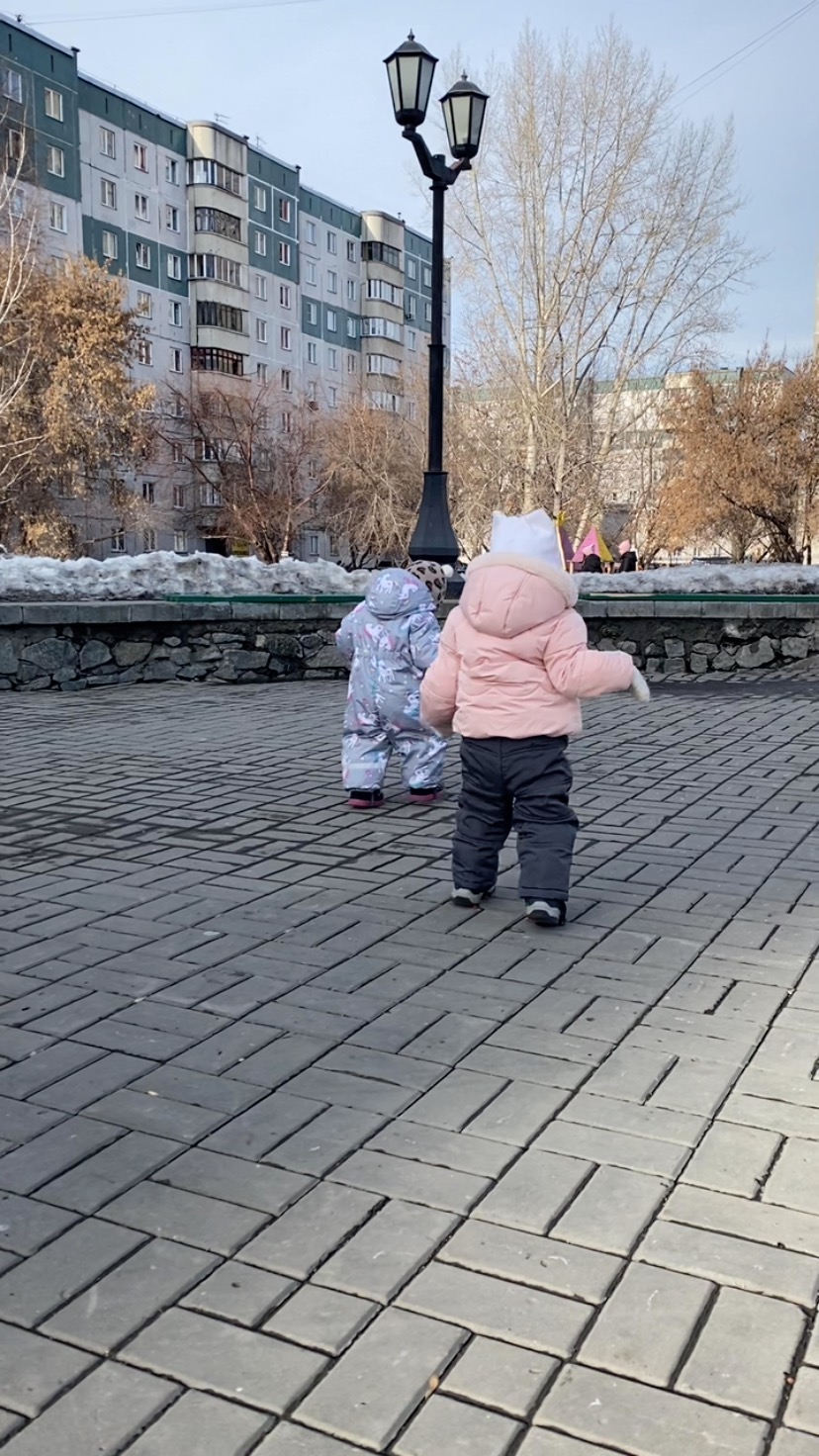 tot.yulya в LOOKY. . Сестрички❤️