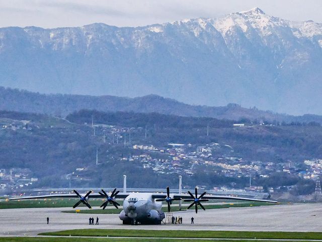 j_o_n_k_a в LOOKY. #Антей,#ан22,#an22,#rf09309,#Adler,#Sochi. #Антей #ан22 #an22 #...