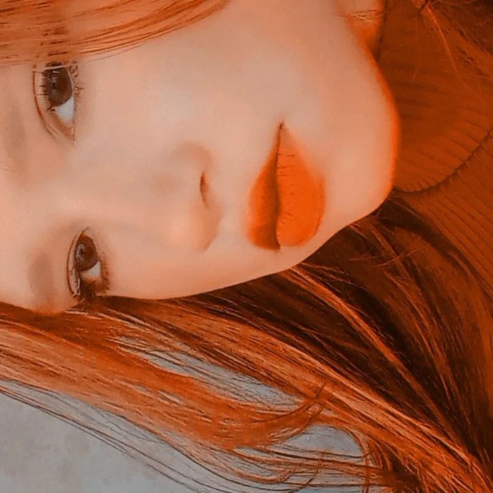 Espelho, espelho, meu...
#instagram #orange #me