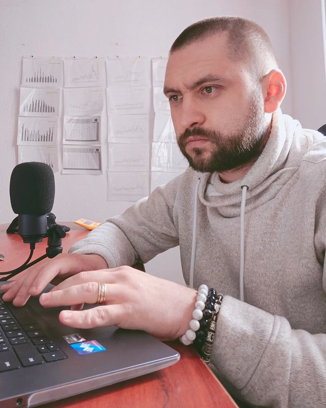 pegeev_life в LOOKY. #бизнес,#навыки,#деньги,#успех,#карьера,#психология,#обучение,#факты,#какесть,#подписка,#полезно,#тыможешьвсе,#верьвсебя. Хард скилы и софт ск...