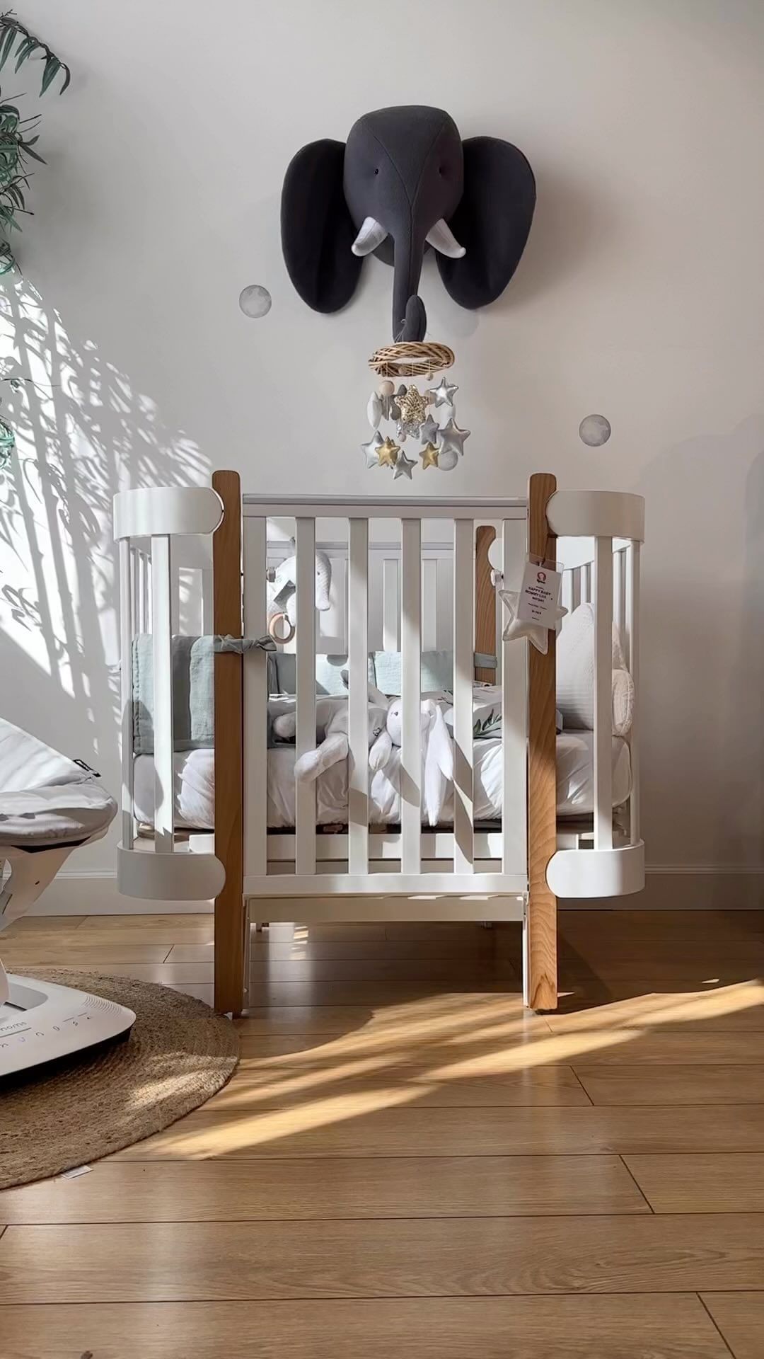 kpoxa.ru в LOOKY. #4moms,#mamaroo,#электронныекачели,#кроваткатрансформер,#кроваткасмаятником. 🌾
Баю-баюшки-баю🤱
...
