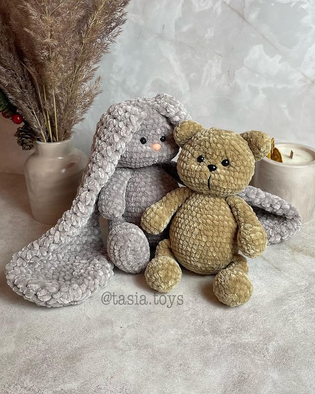 tasia.toys в LOOKY. #подарокручнойработы,#игрушки,#игрушка,#toy,#handmadewithlove,#связанослюбовью,#игрушкимосква,#москвасити,#москвасити,#подарокребенку,#мишка,#зайка. Малыши В НАЛИЧИИ 🐰�...