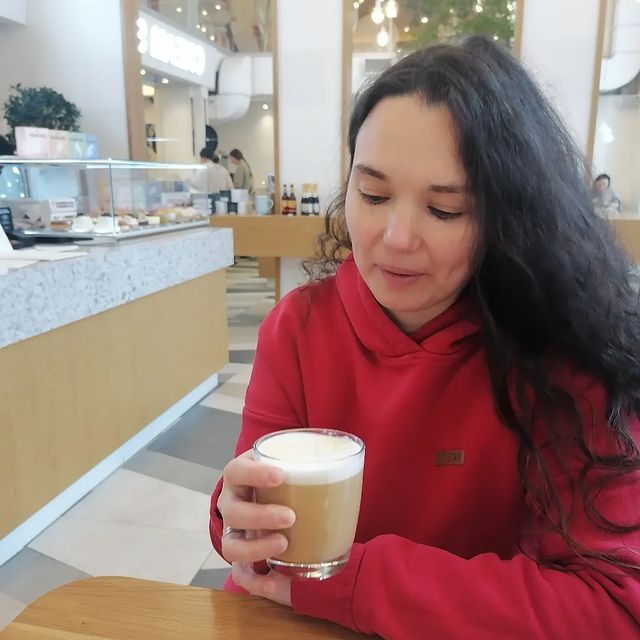 julia.wellbeing в LOOKY. . Кто приходит ко мне ...