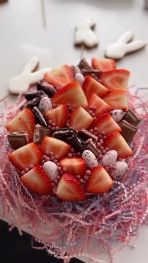 sladko_bakery.msk в LOOKY. . Доступен к заказу 🍓