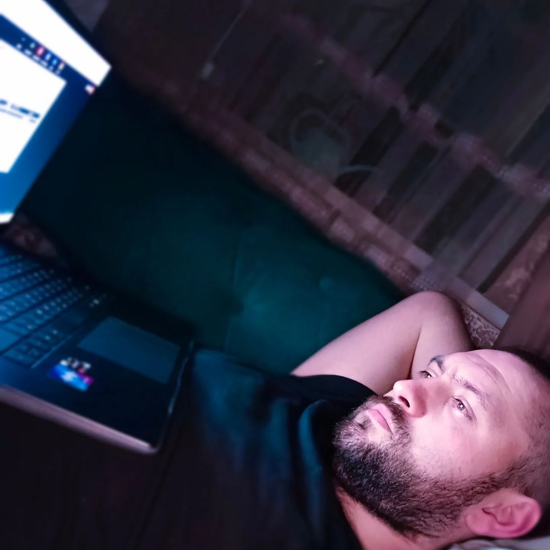 pegeev_life в LOOKY — ПРОСТОЕ ПРАВИЛО ГЕНИЯ

"Никогда не ложитесь спать, не узнав 