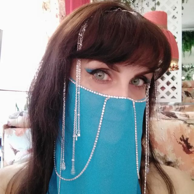 tanygonchar в LOOKY. #аймамстемрюквосто. Я на игре @imoms.tem...
