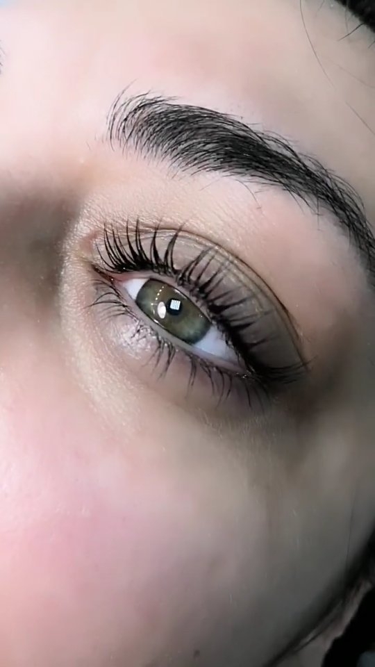 zyubanova_brows в LOOKY. . Ламинирование ресниц...
